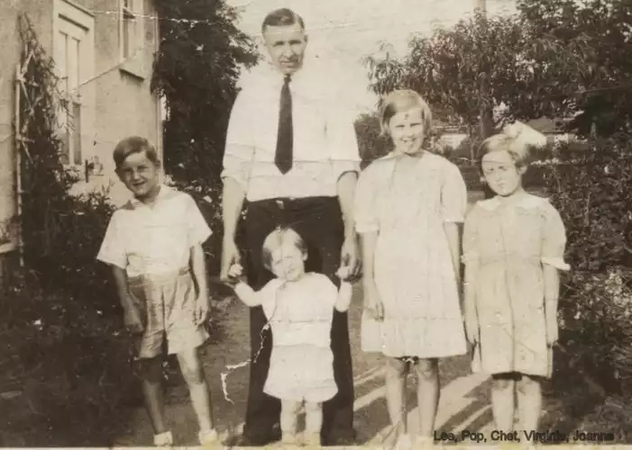 Leon Jr, Leon with Chester, Virginia, and Joanne