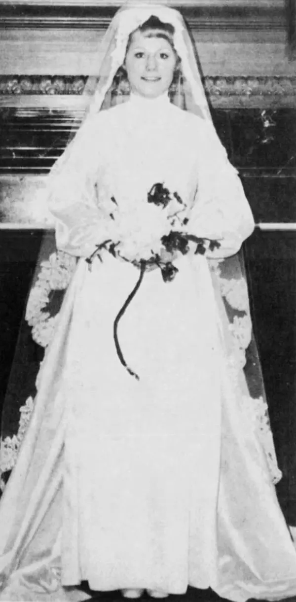 Donna Uhle Warren wedding photo