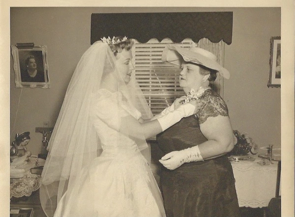 Phyllis and Lillian before wedding